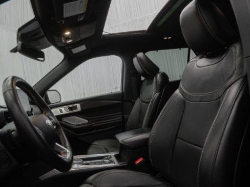 Used 2020 Ford Explorer ST w/ ST Street Pack AWD/4WD image 32