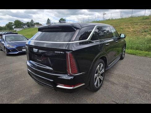 Used 2025 Cadillac Escalade IQ Luxury 2 AWD/4WD image 5
