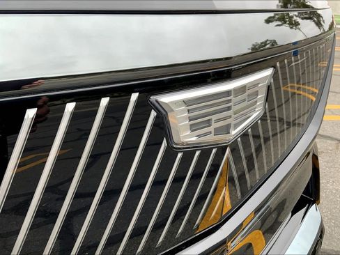 New 2026 Cadillac Escalade IQ Sport 2 w/ LPO, ONYX Package AWD/4WD image 35