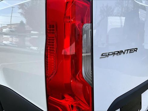 New 2025 Mercedes-Benz Sprinter 2500 image 6