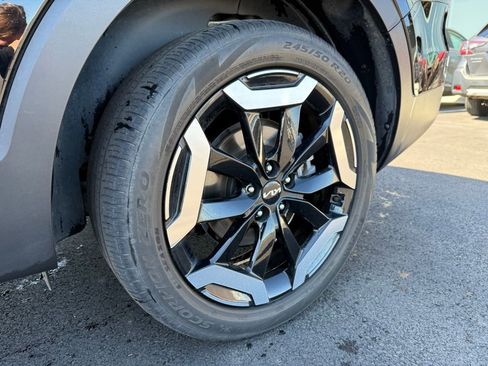 Used 2023 Kia Telluride S AWD/4WD image 32