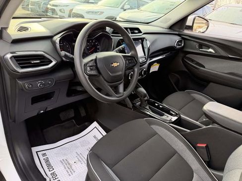 Certified 2023 Chevrolet TrailBlazer LT w/ Convenience Package image 10