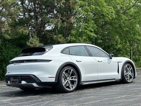 New 2023 Porsche Taycan Cross Turismo image 8