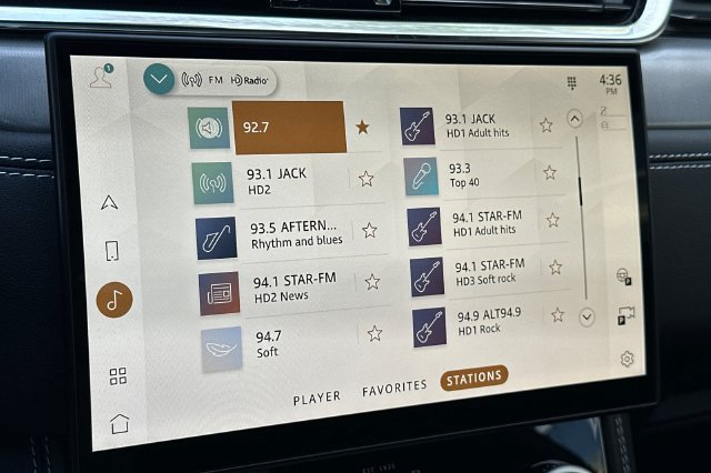 New 2026 Jaguar F-PACE R-Dynamic S AWD/4WD image 17