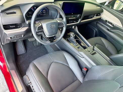 Used 2026 Toyota Grand Highlander AWD Hybrid image 9