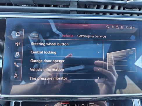 Used 2019 Audi Q8 Premium Plus w/ Premium Plus image 46