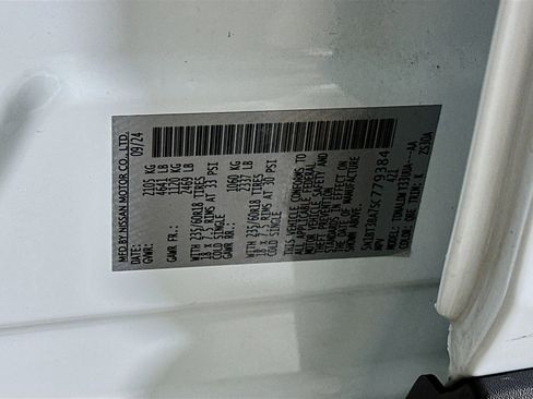 Used 2025 Nissan Rogue SV image 12