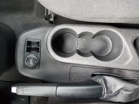 Used 2017 Ford Transit Connect XLT image 31