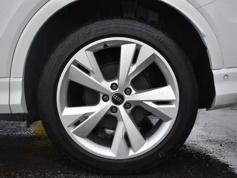 Used 2023 Audi Q4 e-tron Premium Plus w/ Premium Plus image 13