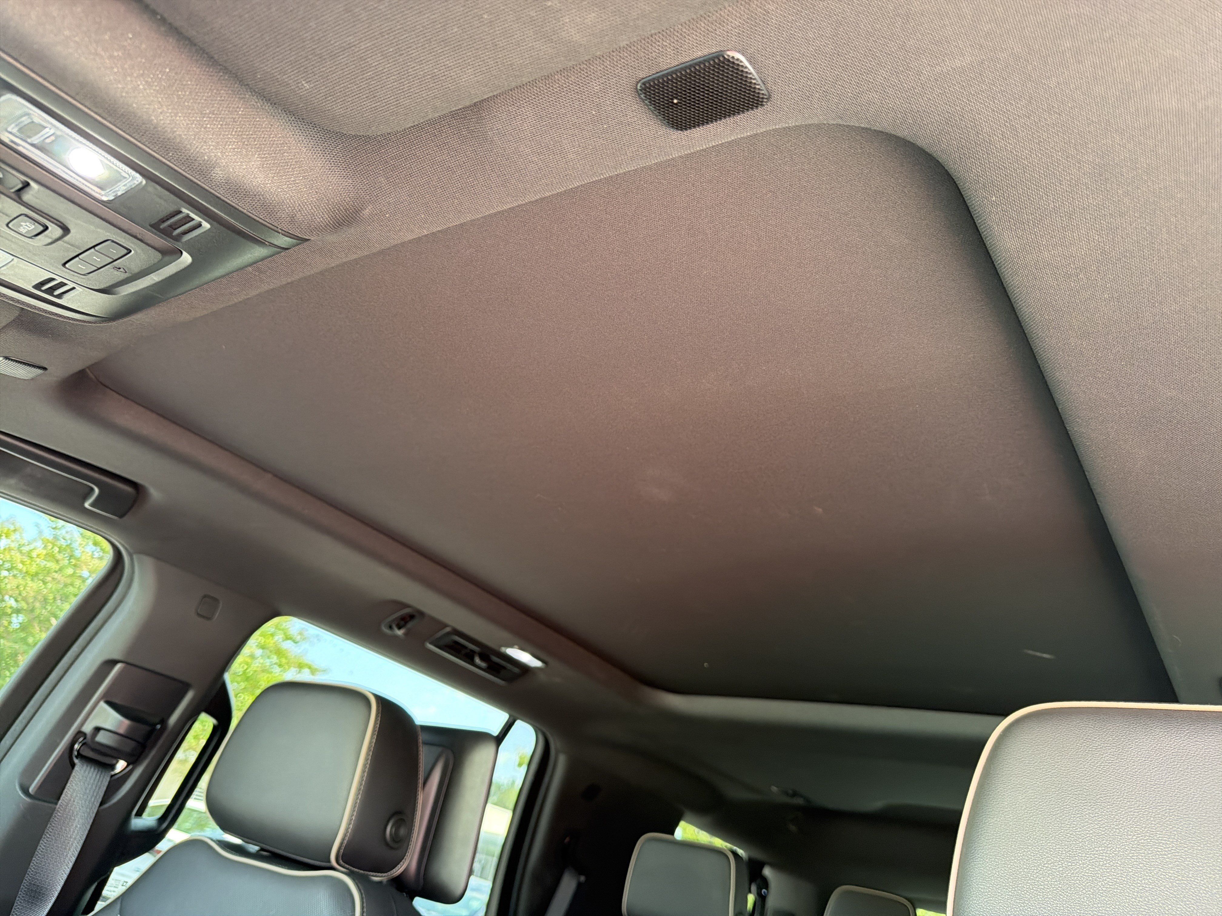 Used 2021 GMC Yukon SLT w/ SLT Premium Package RWD image 15