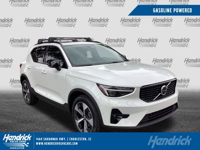 New 2026 Volvo XC40 B5 Plus w/ Protection Package Premier