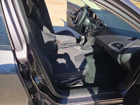 Used 2015 Dodge Dart SXT image 26