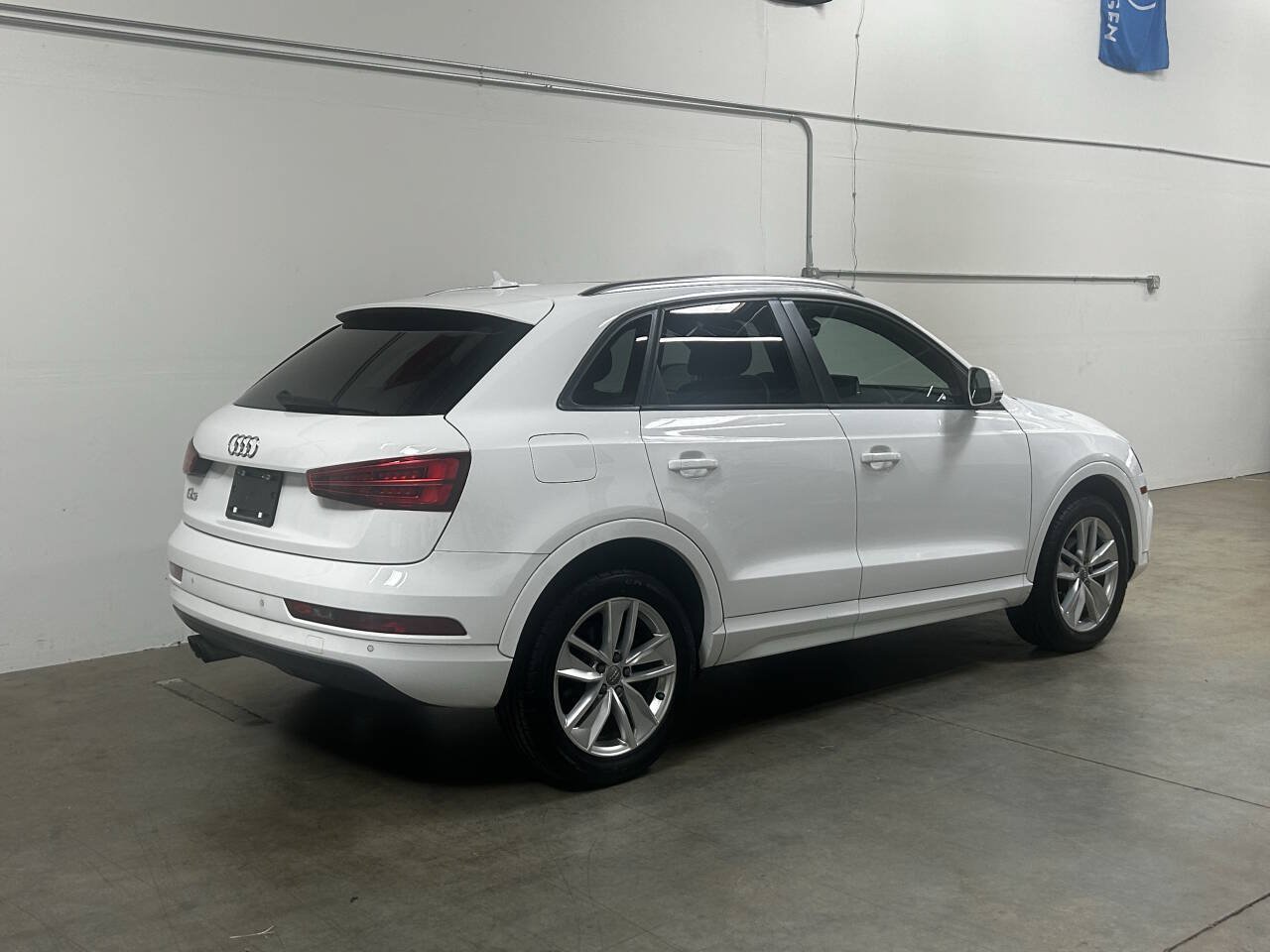 Used 2017 Audi Q3 2.0T Premium FWD image 5