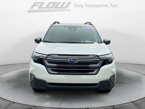 Used 2026 Subaru Forester Premium AWD/4WD image 3