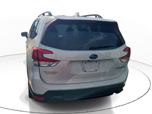 Used 2023 Subaru Forester Limited AWD/4WD image 8