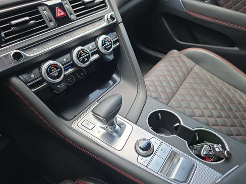 Used 2023 Genesis G70 3.3T w/ Sport Prestige Package RWD image 25