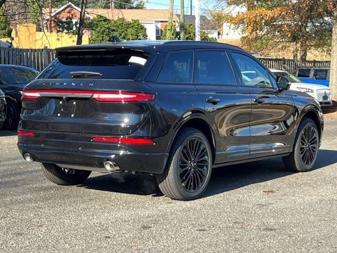 New 2026 Lincoln Corsair Reserve image 4