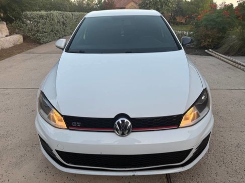 Used 2017 Volkswagen GTI S image 2
