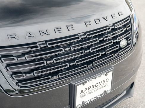 Used 2024 Land Rover Range Rover Velar S AWD/4WD image 16