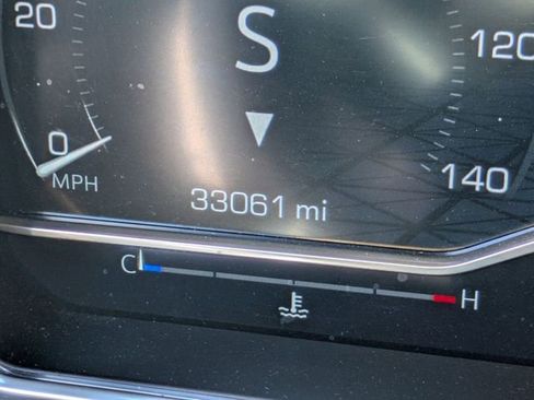 Certified 2022 GMC Sierra 1500 AT4 w/ AT4 Premium Package AWD/4WD image 19