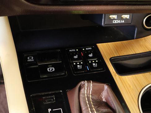 Used 2020 Lexus RX 350L FWD w/ Premium Package image 7