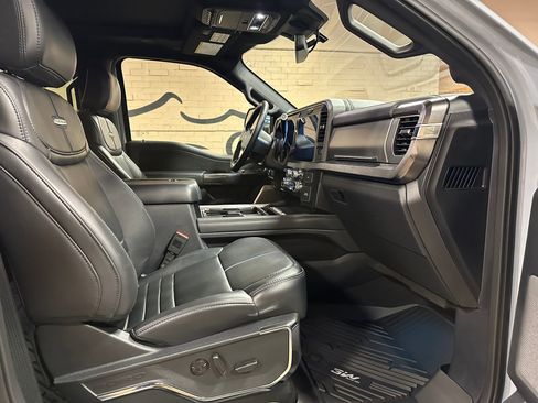 Used 2025 Ford F350 Platinum image 21