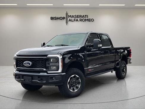 Used 2023 Ford F250 Lariat w/ Tremor Off-Road Package AWD/4WD image 2