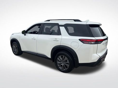 Certified 2024 Nissan Pathfinder SV w/ SV Premium Package AWD/4WD image 50