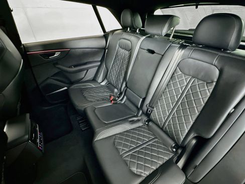 Used 2024 Audi SQ8 Premium Plus w/ Executive Package AWD/4WD image 24