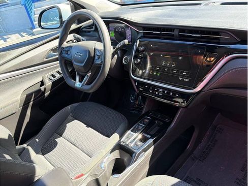 Used 2023 Chevrolet Bolt EUV LT w/ Driver Confidence Package FWD image 6
