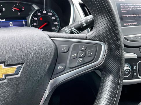 Used 2022 Chevrolet Equinox LS w/ LS Convenience Package image 24