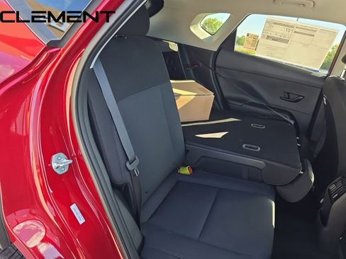 Used 2026 Hyundai Kona SEL Sport AWD/4WD image 32