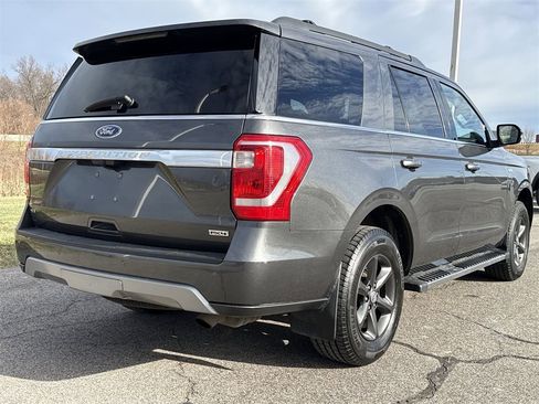 Used 2019 Ford Expedition XLT w/ Equipment Group 202A image 8