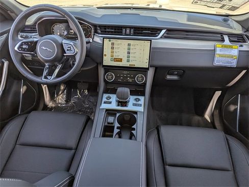 New 2026 Jaguar F-PACE R-Dynamic S image 17