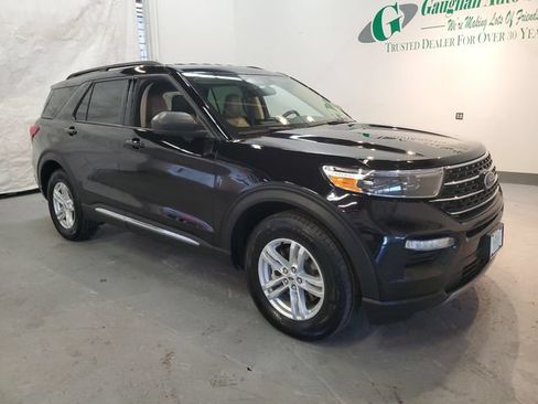 Used 2022 Ford Explorer XLT w/ Equipment Group 202A AWD/4WD image 9