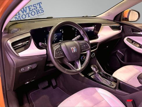 Used 2024 Buick Encore GX Preferred FWD image 17