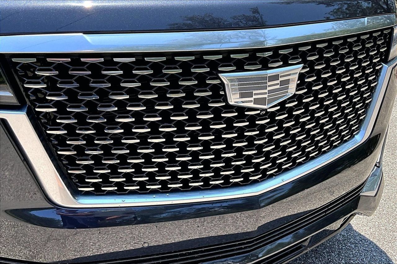 Used 2022 Cadillac Escalade Luxury RWD image 34