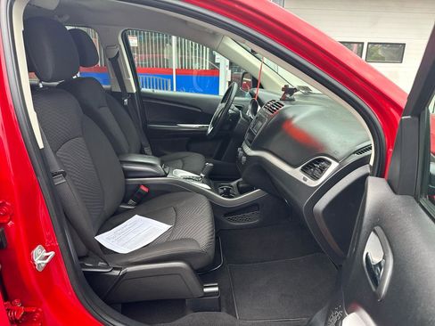 Used 2019 Dodge Journey SE w/ Premium Group FWD image 27