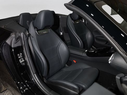Used 2023 Mercedes-Benz SL 63 AMG 4MATIC image 6