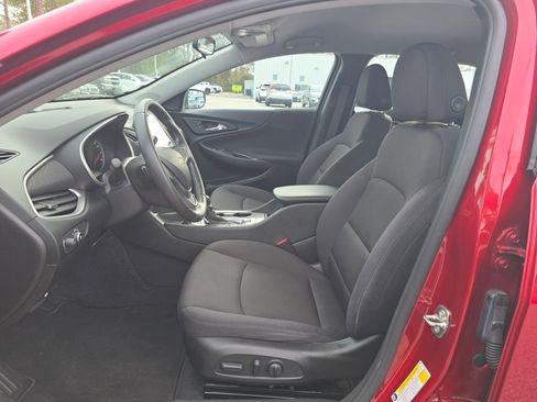 Used 2022 Chevrolet Malibu RS image 9