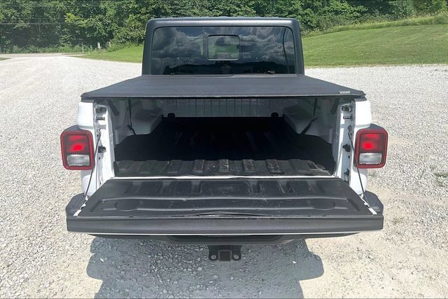 Used 2021 Jeep Gladiator Sport w/ Trailer Tow Package AWD/4WD image 31