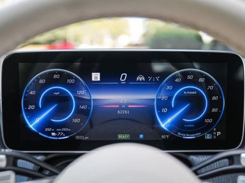 Used 2022 Mercedes-Benz EQS 450+ Sedan image 36