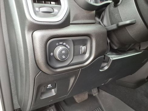 Used 2025 RAM 1500 Big Horn image 10