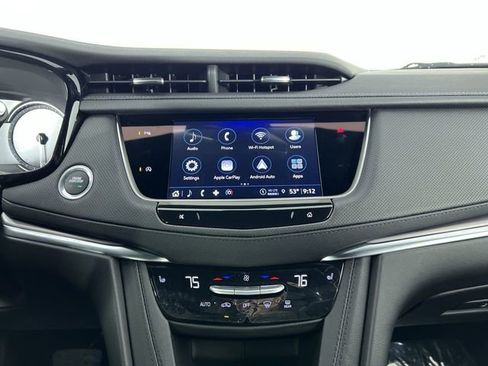 Used 2025 Cadillac XT5 Luxury image 13