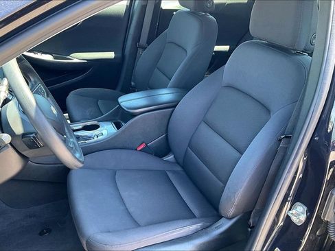 Used 2023 Chevrolet Malibu LT FWD image 23