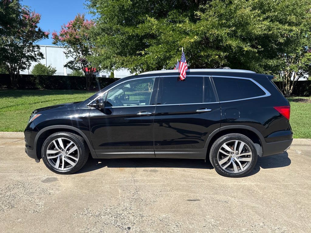 Used 2017 Honda Pilot Elite image 5