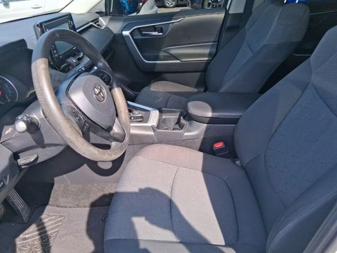 Used 2021 Toyota RAV4 XLE w/ Convenience Package AWD/4WD image 13