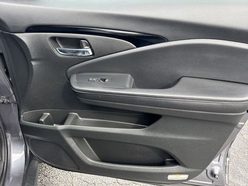 Used 2022 Honda Pilot Elite image 14