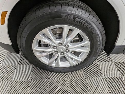 Certified 2023 Cadillac XT5 Luxury w/ LPO, Floor Liner Package image 35