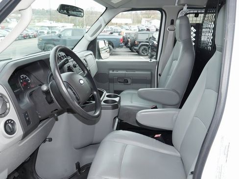 Used 2014 Ford E-350 and Econoline 350 Super Duty w/ Power Group image 2